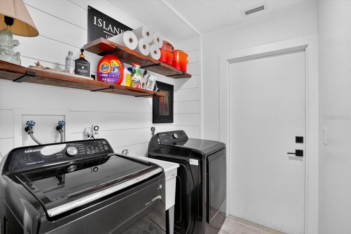 7204 13TH AVENUE — photo 34 of 52