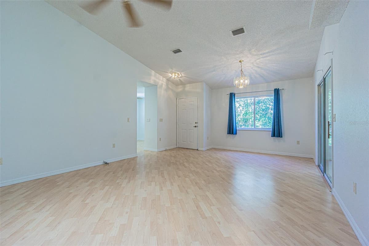 8157 STURBRIDGE COURT — photo 7 of 20
