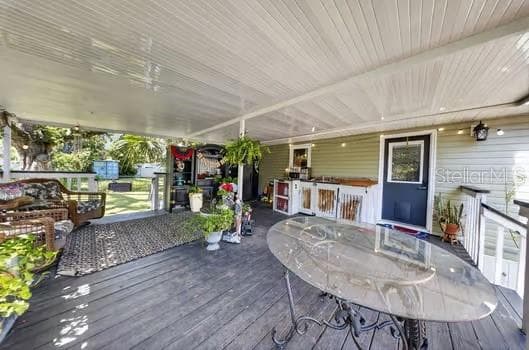 716 LEFFINGWELL AVENUE — photo 21 of 26