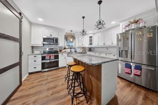716 LEFFINGWELL AVENUE — photo 7 of 26