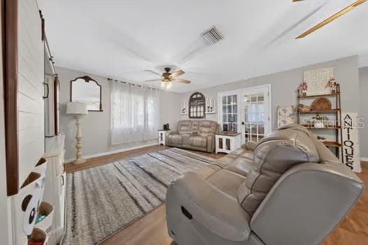 716 LEFFINGWELL AVENUE — photo 10 of 26