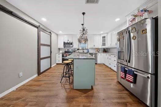 716 LEFFINGWELL AVENUE — photo 8 of 26