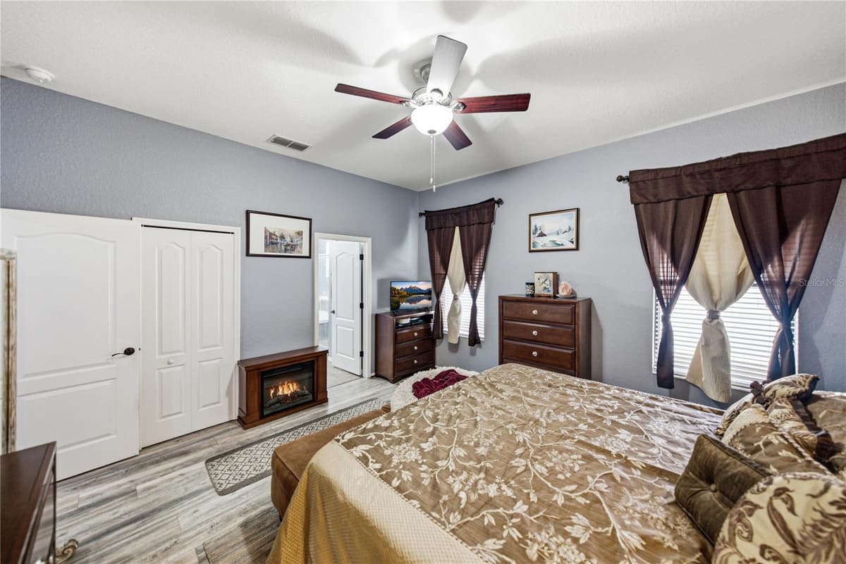 1236 EVERGREEN PARK CIRCLE — photo 38 of 79