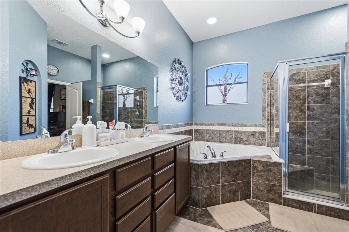 1236 EVERGREEN PARK CIRCLE — photo 40 of 79