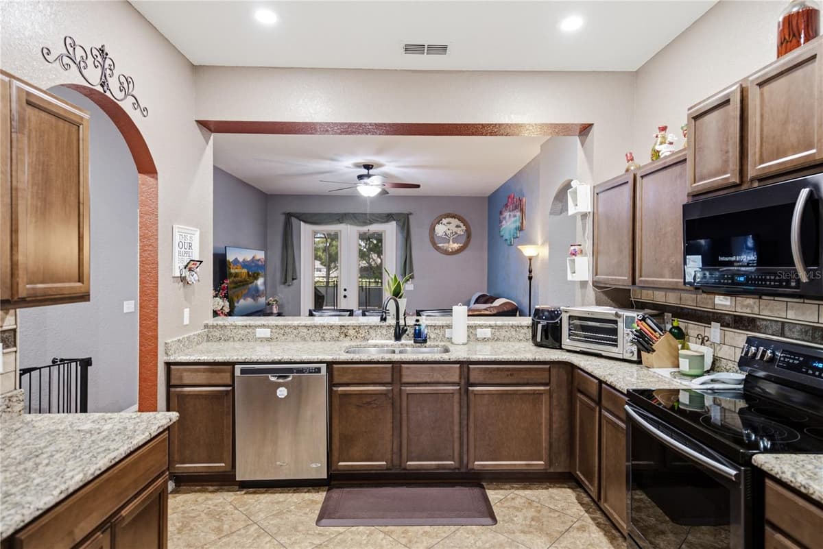 1236 EVERGREEN PARK CIRCLE — photo 14 of 79