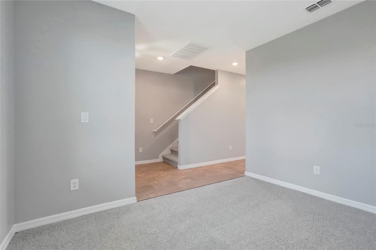 38689 HARLOW ROSE DRIVE — photo 8 of 49