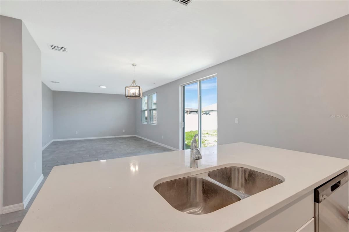 38689 HARLOW ROSE DRIVE — photo 17 of 49