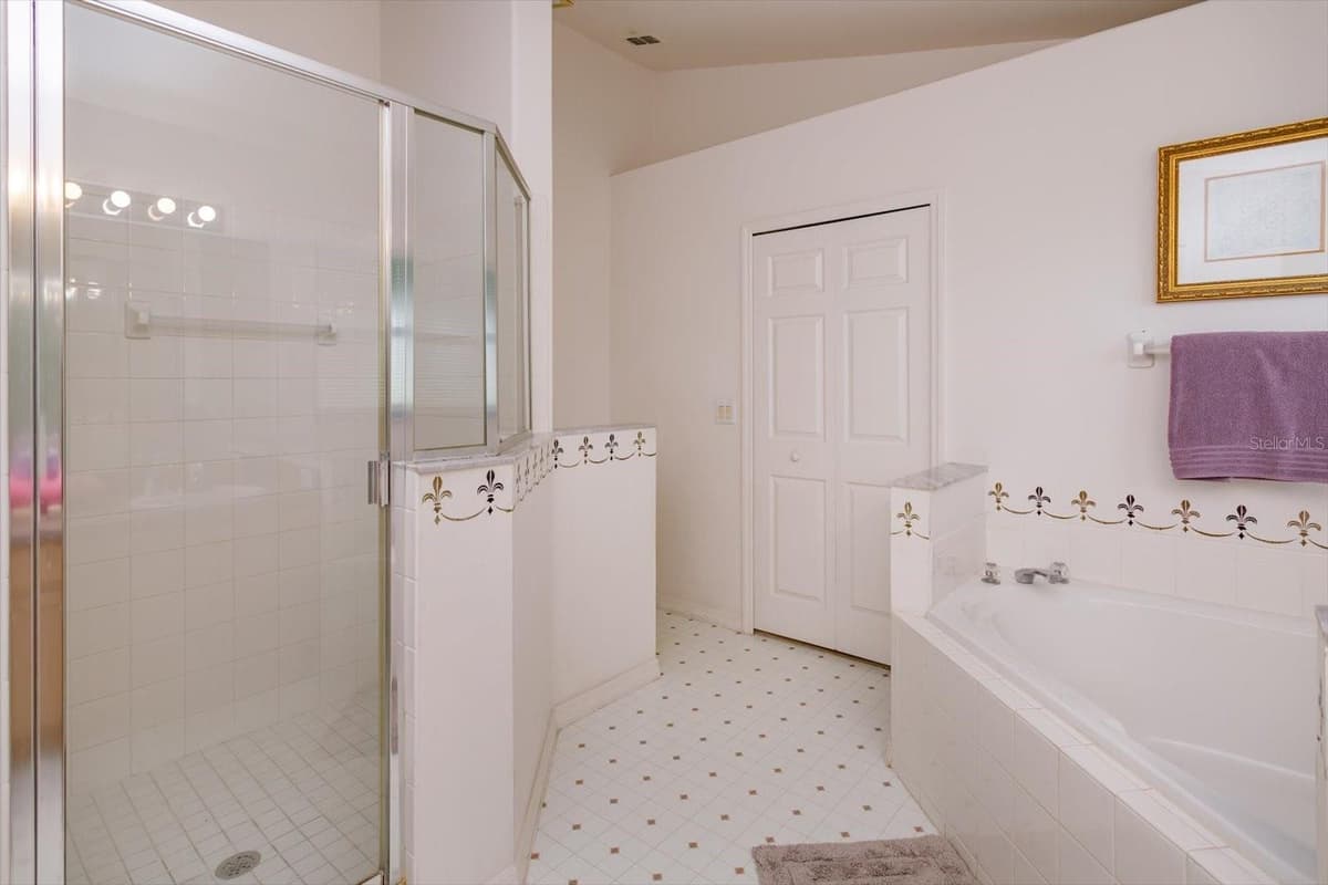 4655 CHEYENNE POINT TRAIL — photo 8 of 11