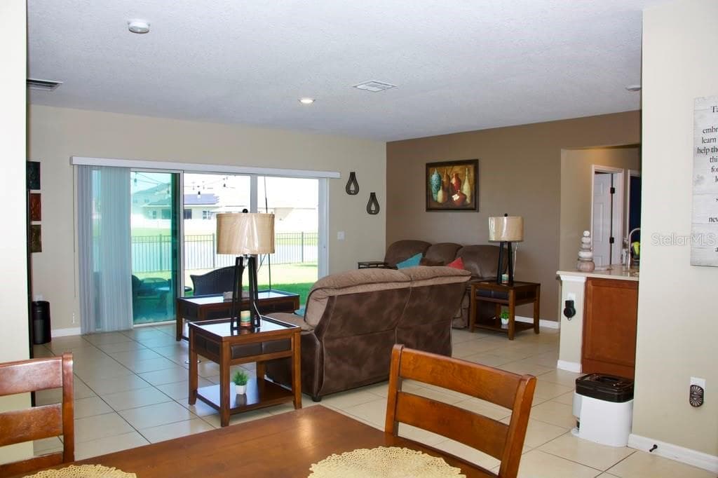 411 BLUE LAKE CIRCLE — photo 4 of 25