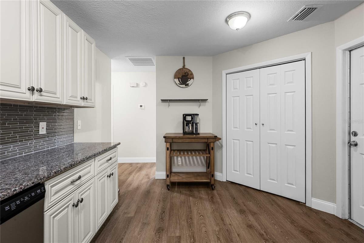 2423 FORREST CREST CIR — photo 22 of 45