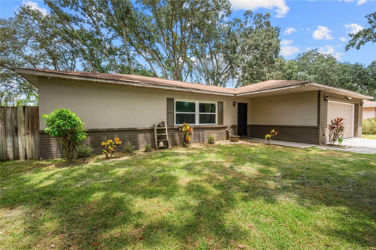 2423 FORREST CREST CIR — photo 38 of 45