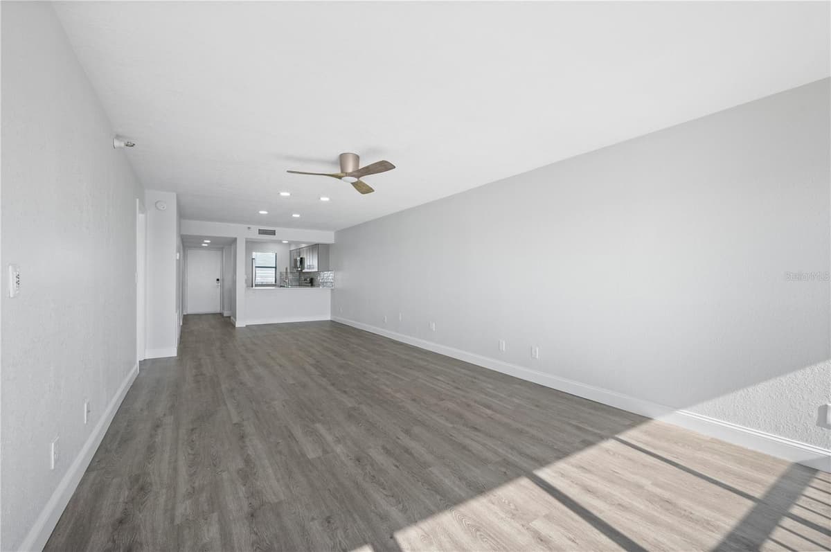 1751 BEACH ROAD — photo 19 of 35
