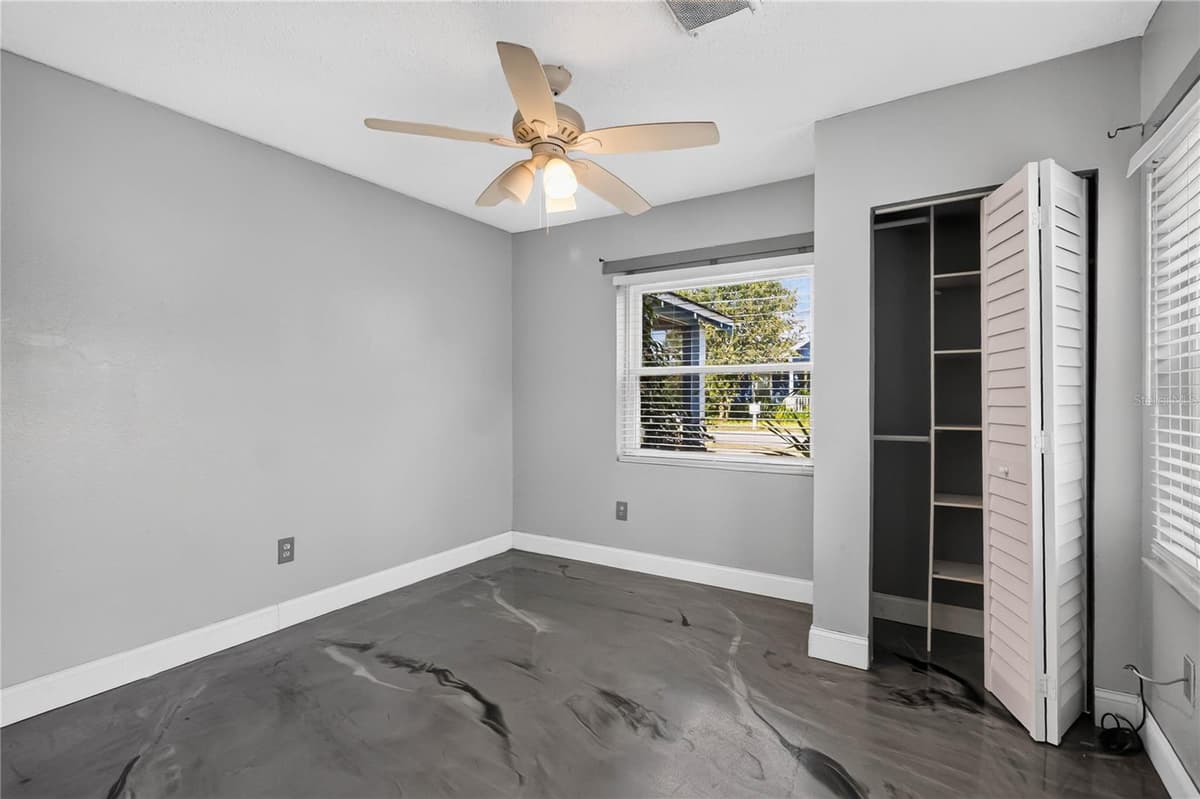 1103 BRACK STREET — photo 17 of 39