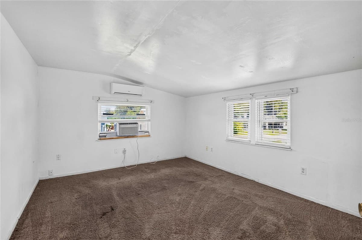 1103 BRACK STREET — photo 28 of 39