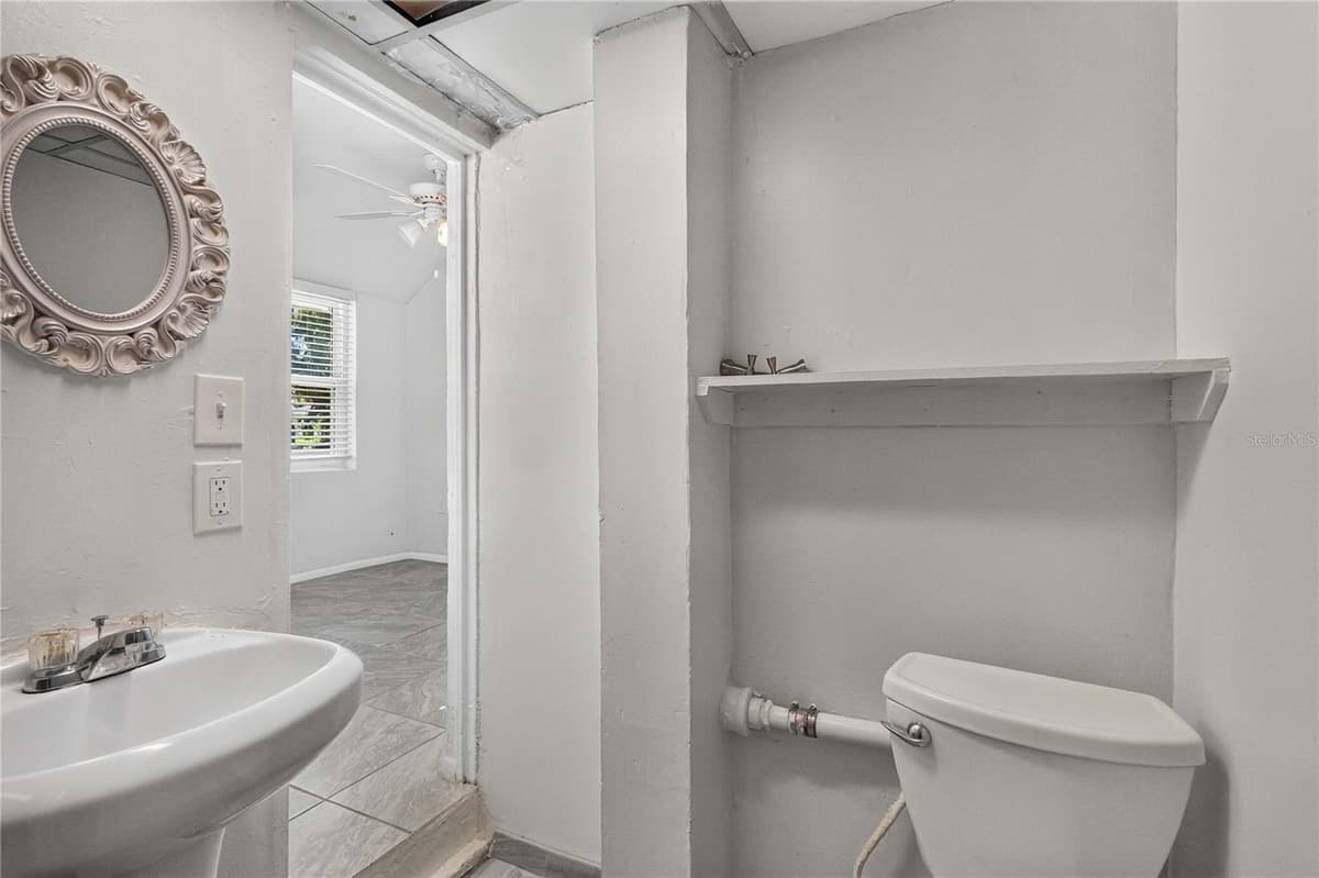 1103 BRACK STREET — photo 10 of 39