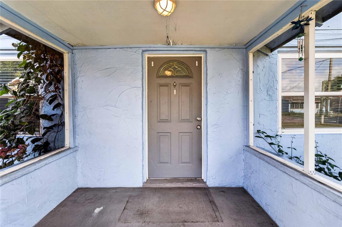 1103 BRACK STREET — photo 2 of 39