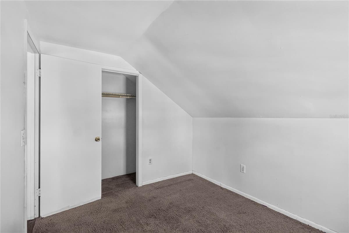 1103 BRACK STREET — photo 31 of 39