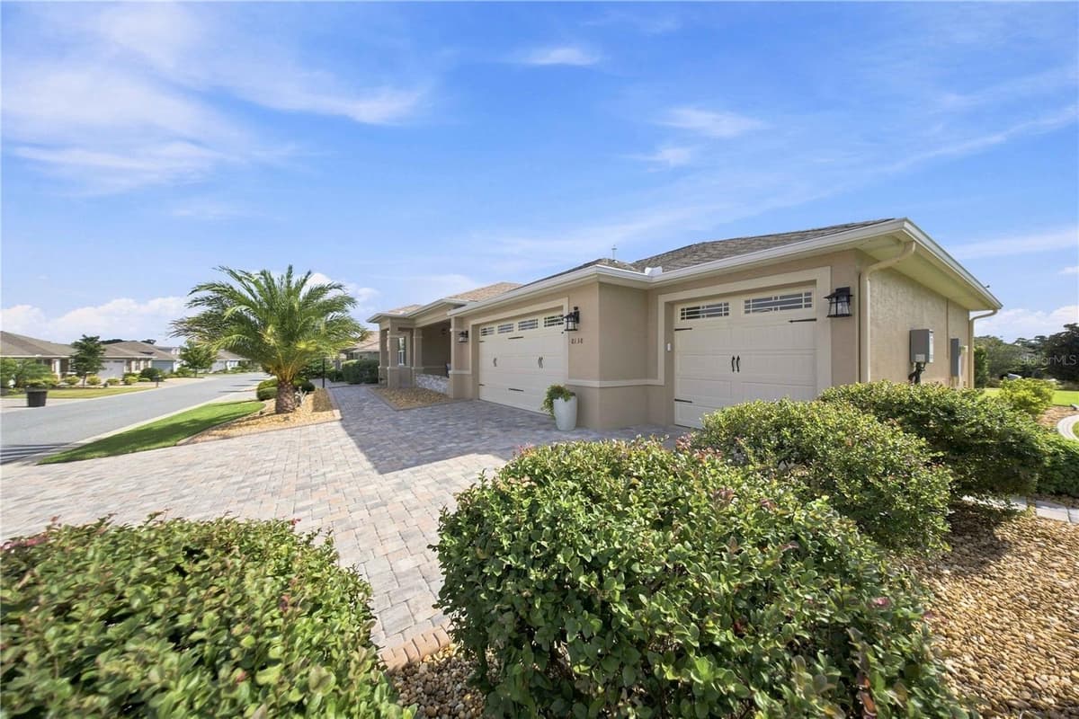 8138 92ND CIRCLE — photo 4 of 34
