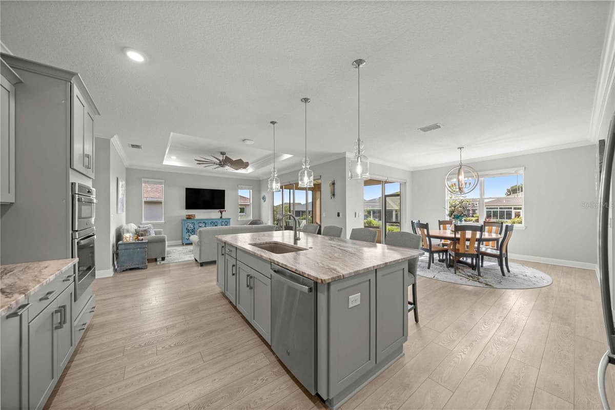 8138 92ND CIRCLE — photo 18 of 34
