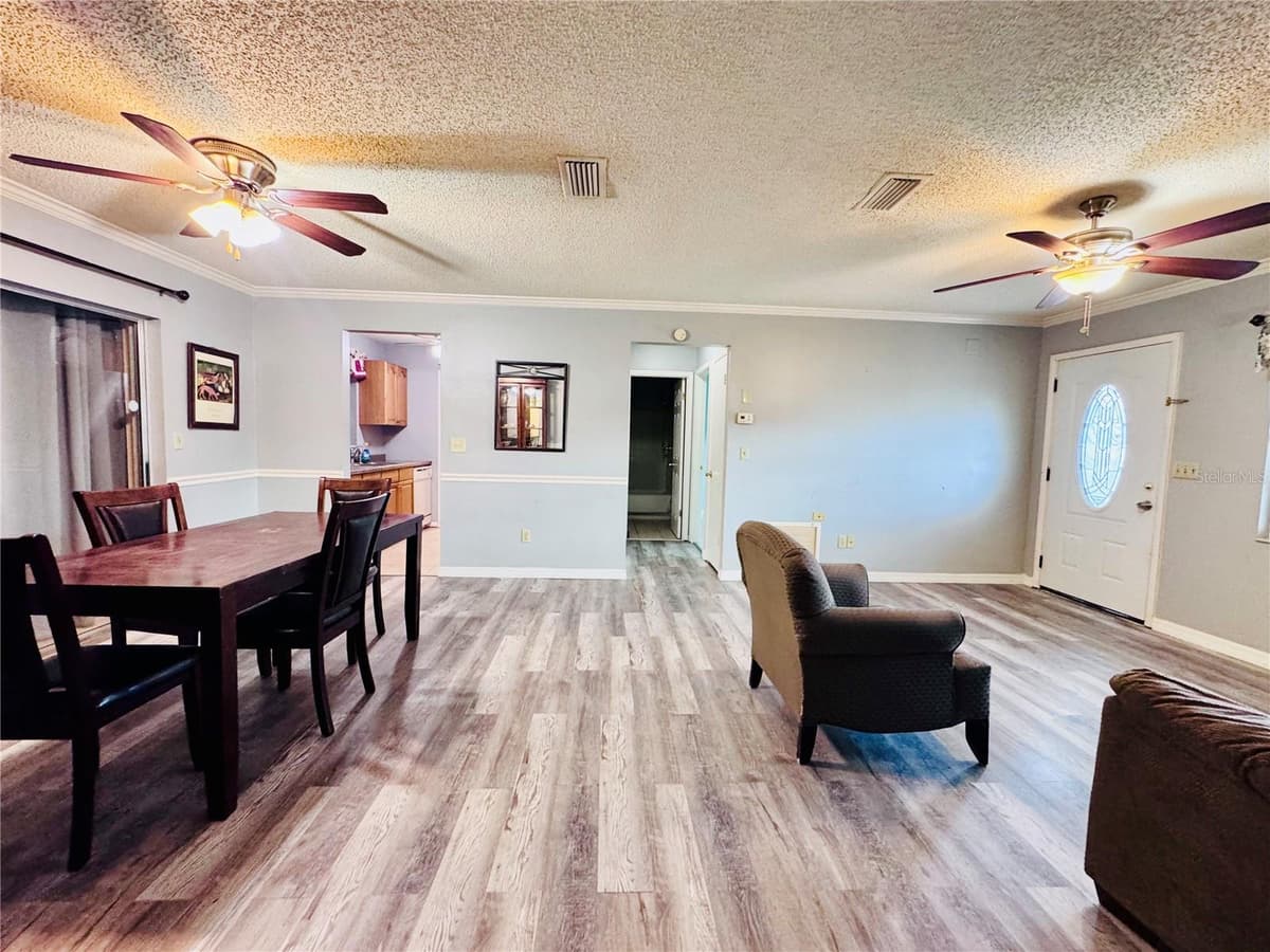 12358 ELGIN BOULEVARD — photo 5 of 17
