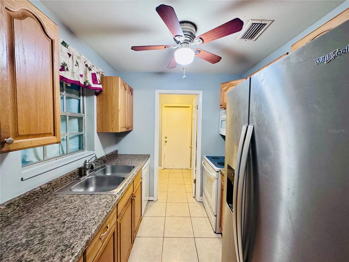 12358 ELGIN BOULEVARD — photo 13 of 17