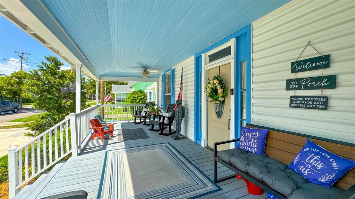 520 JACKSON AVENUE — photo 14 of 56