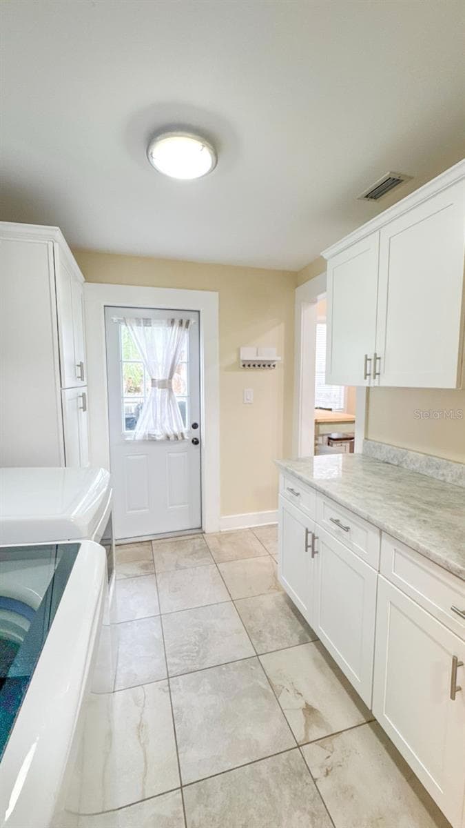 520 JACKSON AVENUE — photo 21 of 56