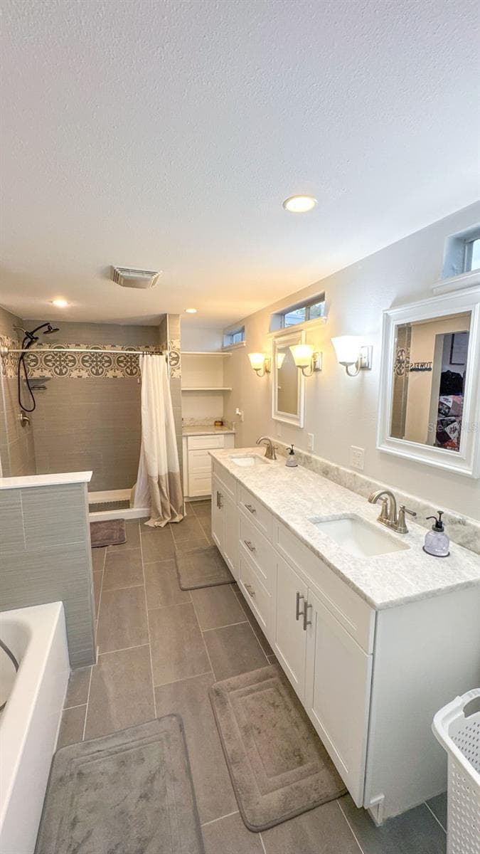 520 JACKSON AVENUE — photo 31 of 56