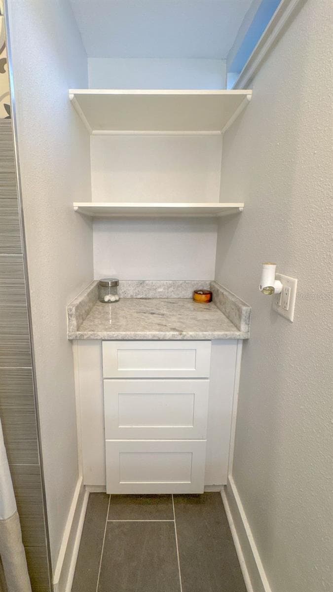 520 JACKSON AVENUE — photo 36 of 56