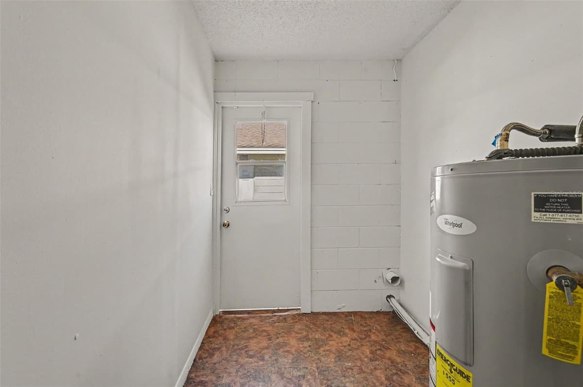 510 WAVECREST DRIVE — photo 12 of 29
