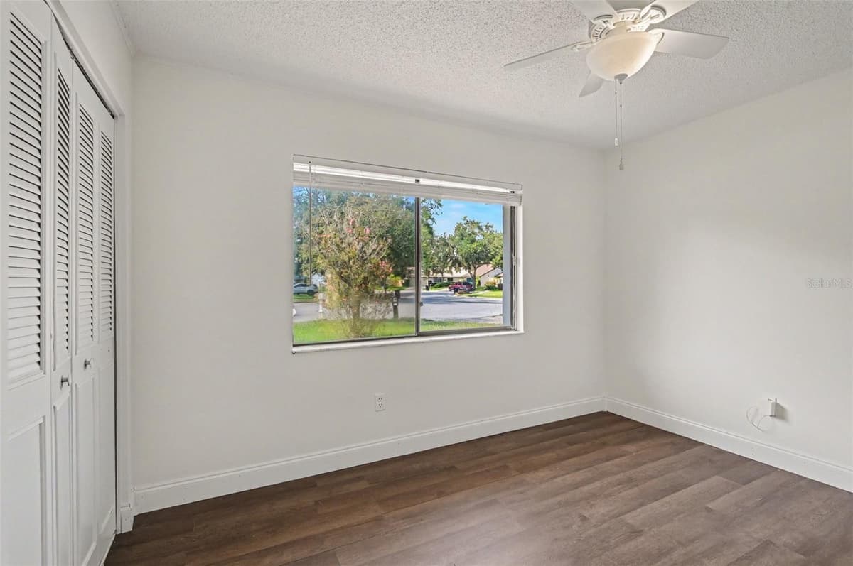 510 WAVECREST DRIVE — photo 16 of 29