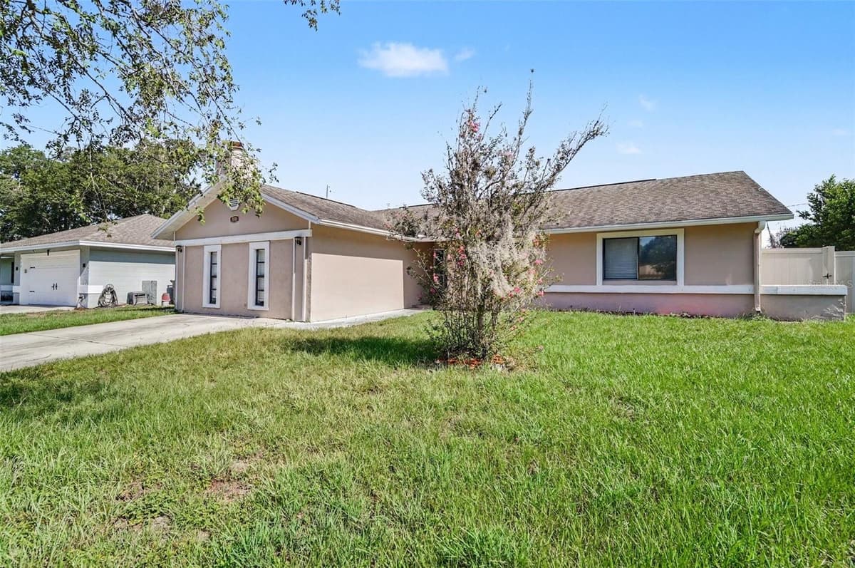 510 WAVECREST DRIVE — photo 3 of 29