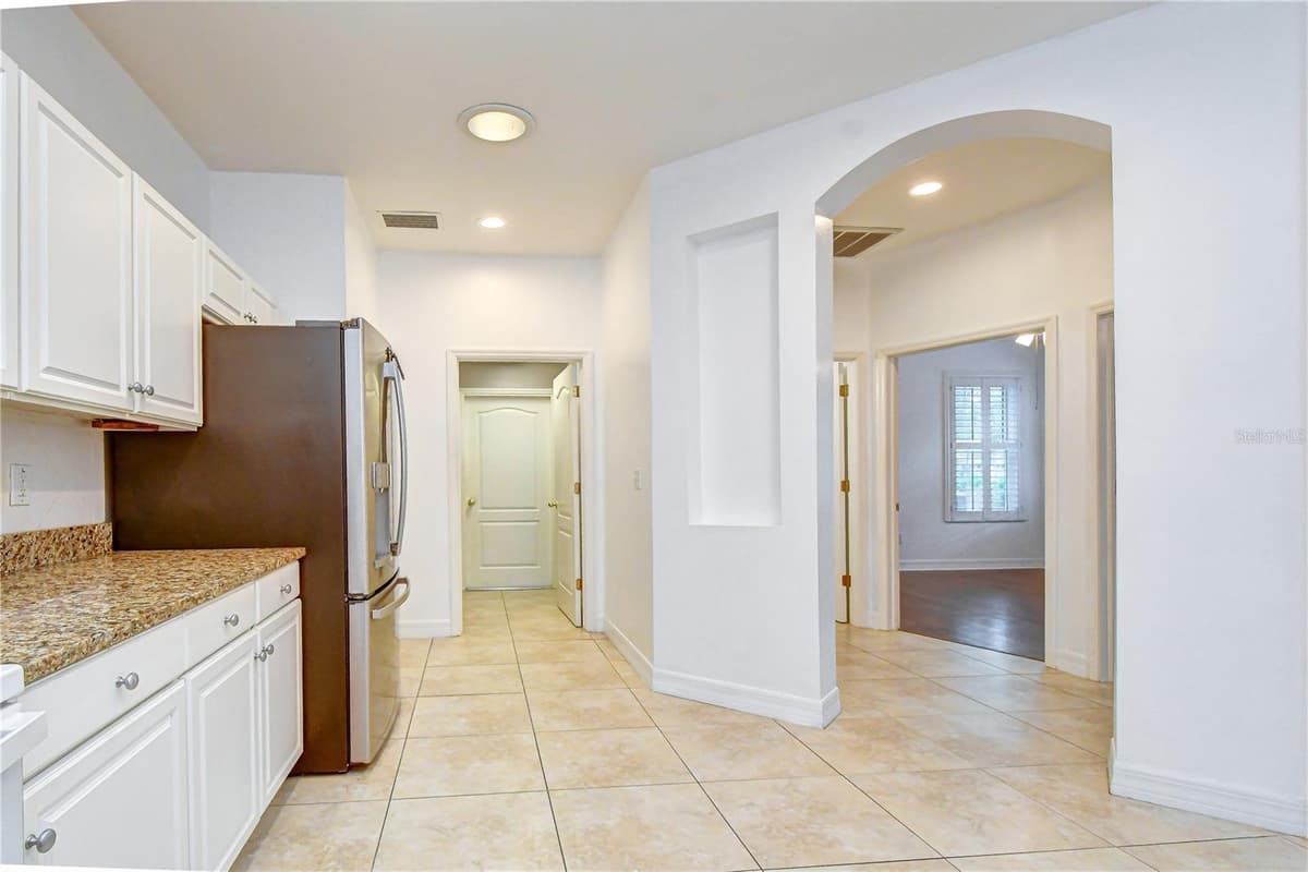 6026 SANDHILL RIDGE DRIVE — photo 25 of 31