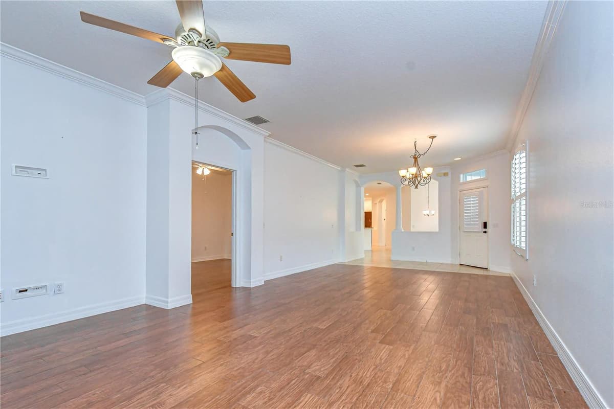 6026 SANDHILL RIDGE DRIVE — photo 12 of 31