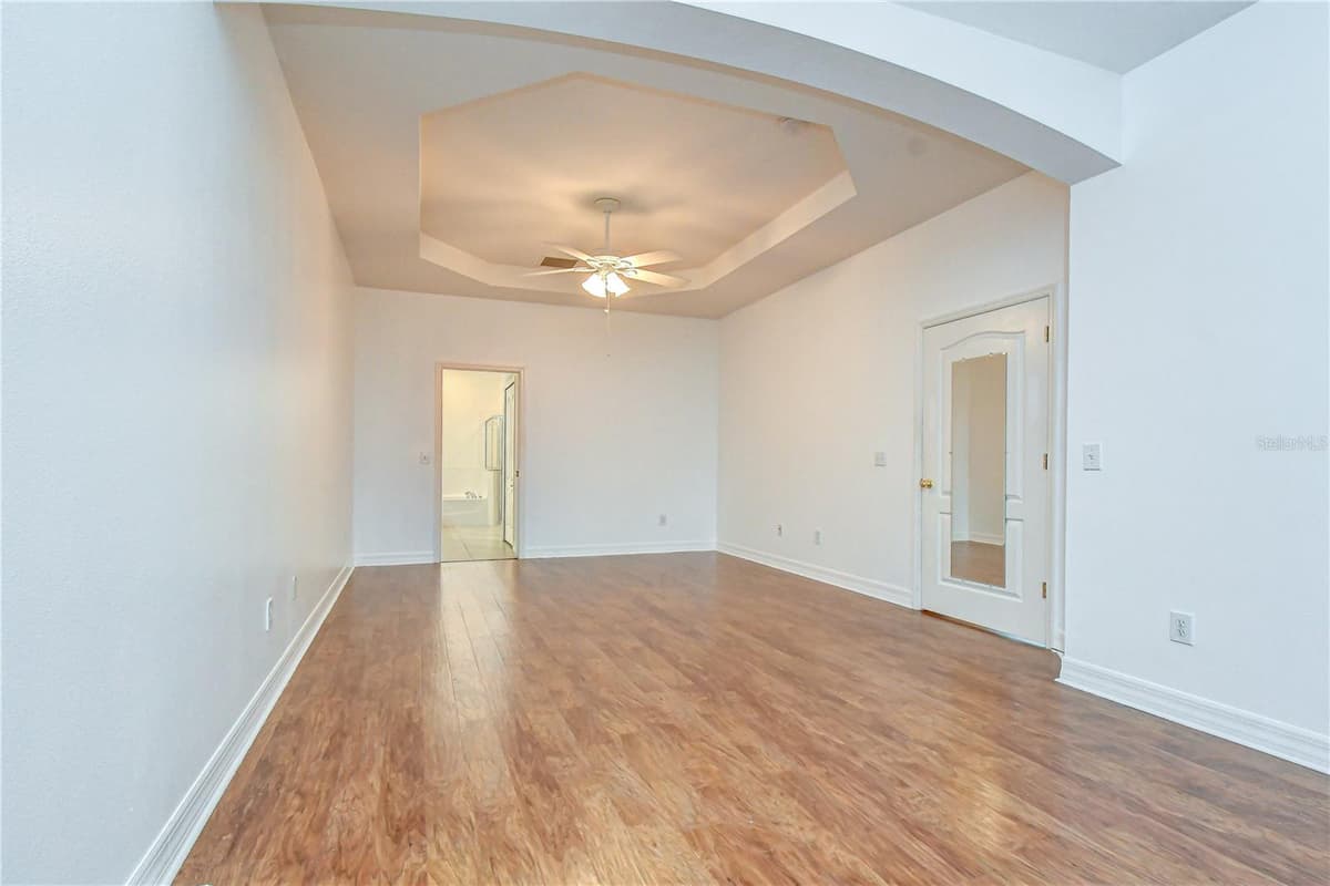 6026 SANDHILL RIDGE DRIVE — photo 15 of 31