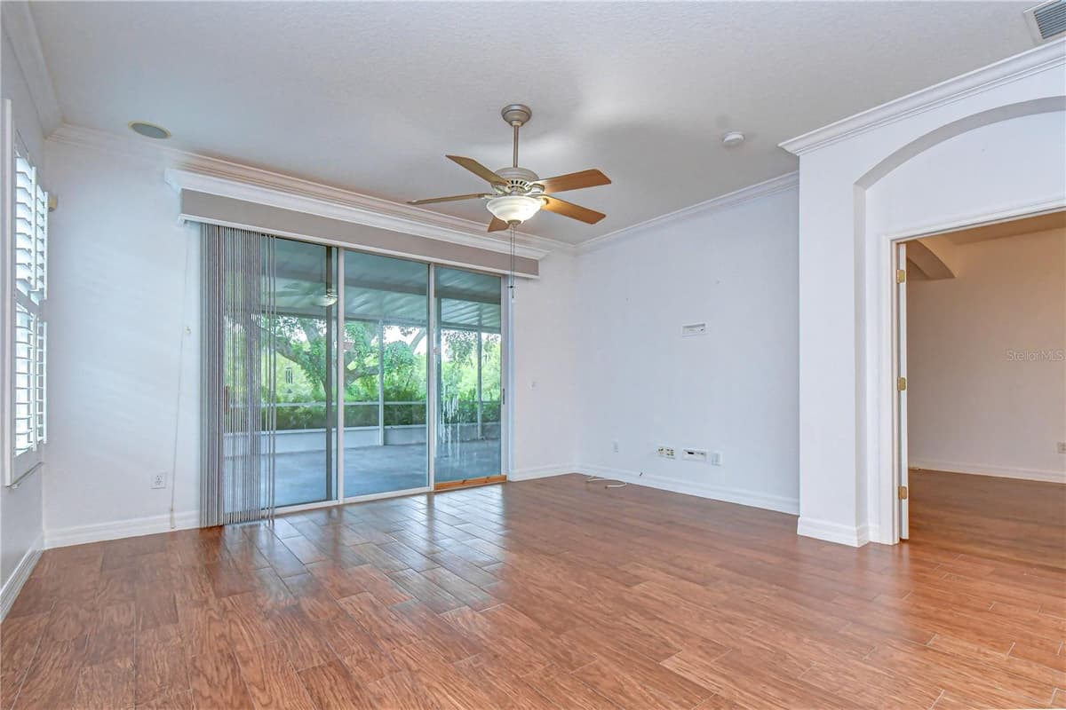 6026 SANDHILL RIDGE DRIVE — photo 11 of 31