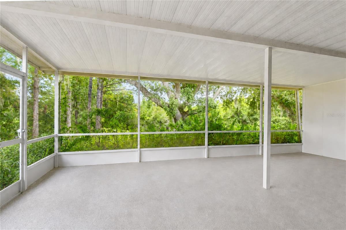 6026 SANDHILL RIDGE DRIVE — photo 17 of 31