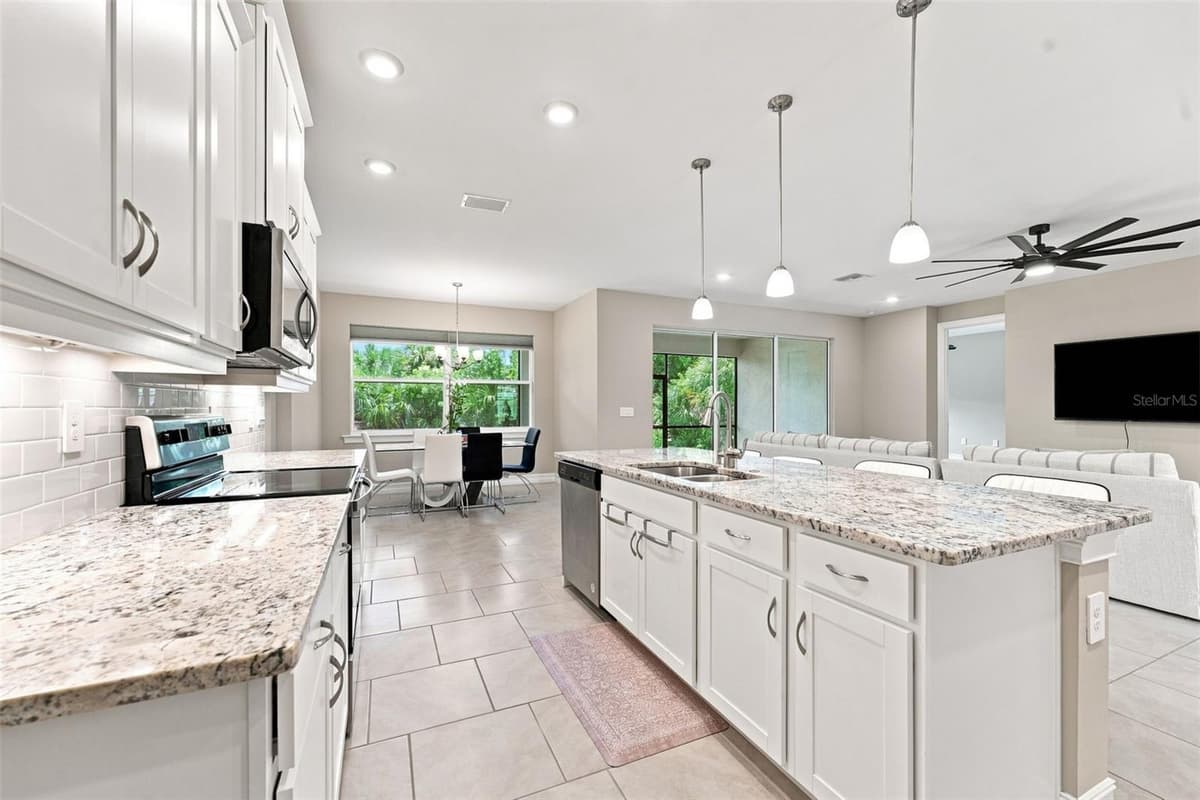 14193 FORT MYERS AVENUE — photo 10 of 25