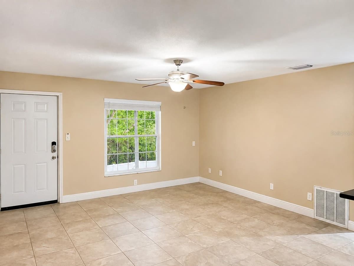 2800 113TH AVENUE — photo 3 of 20