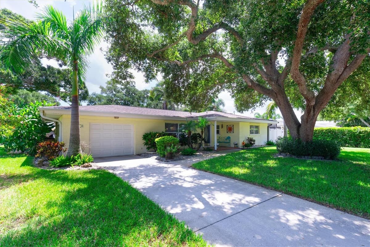 1901 MARLIN DRIVE — photo 4 of 71
