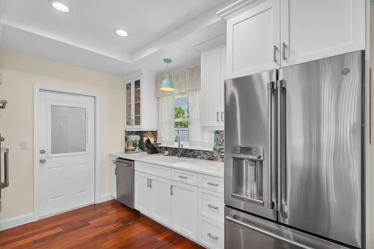 1901 MARLIN DRIVE — photo 14 of 71