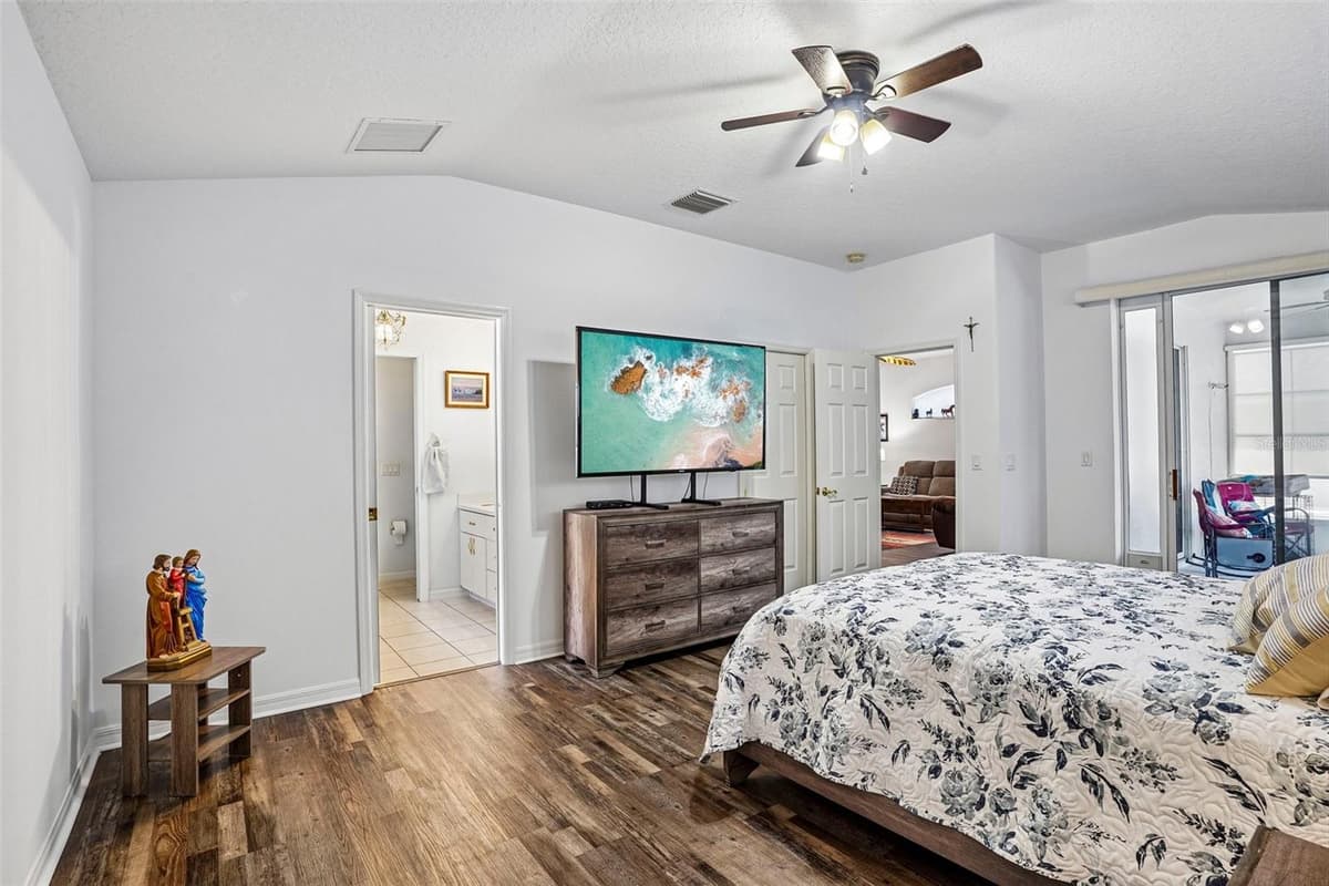 5964 BRITTANIA BOULEVARD — photo 12 of 37