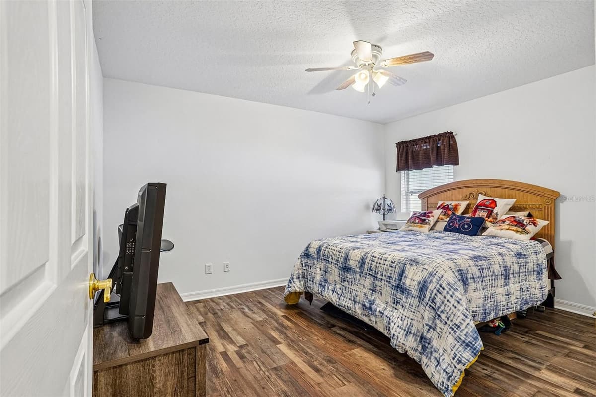 5964 BRITTANIA BOULEVARD — photo 16 of 37