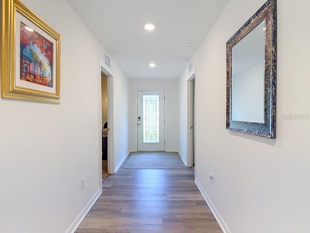 35 RICHFIELD LANE — photo 4 of 46