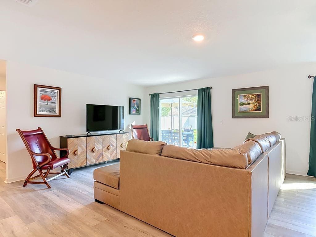 35 RICHFIELD LANE — photo 6 of 46