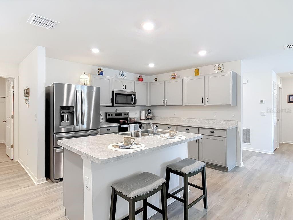35 RICHFIELD LANE — photo 12 of 46