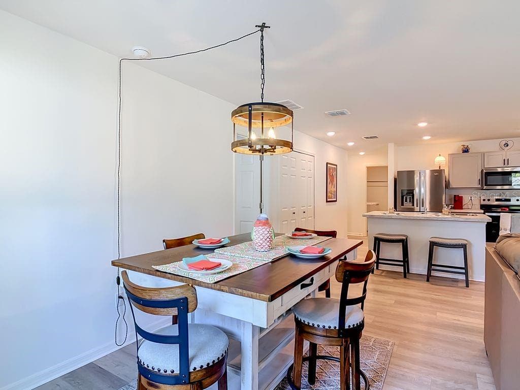 35 RICHFIELD LANE — photo 8 of 46