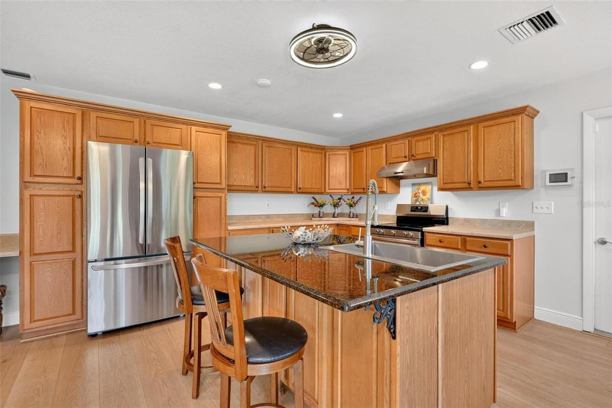 39036 ROSE STREET — photo 9 of 55