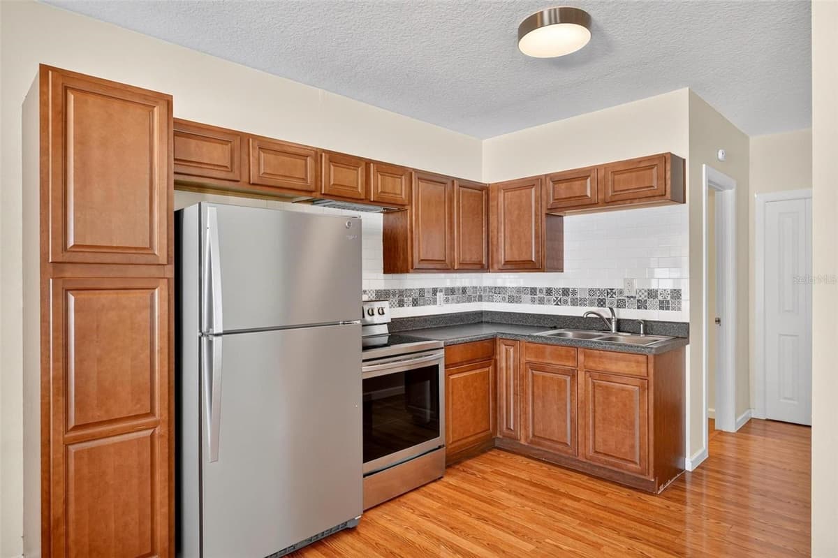 39036 ROSE STREET — photo 41 of 55