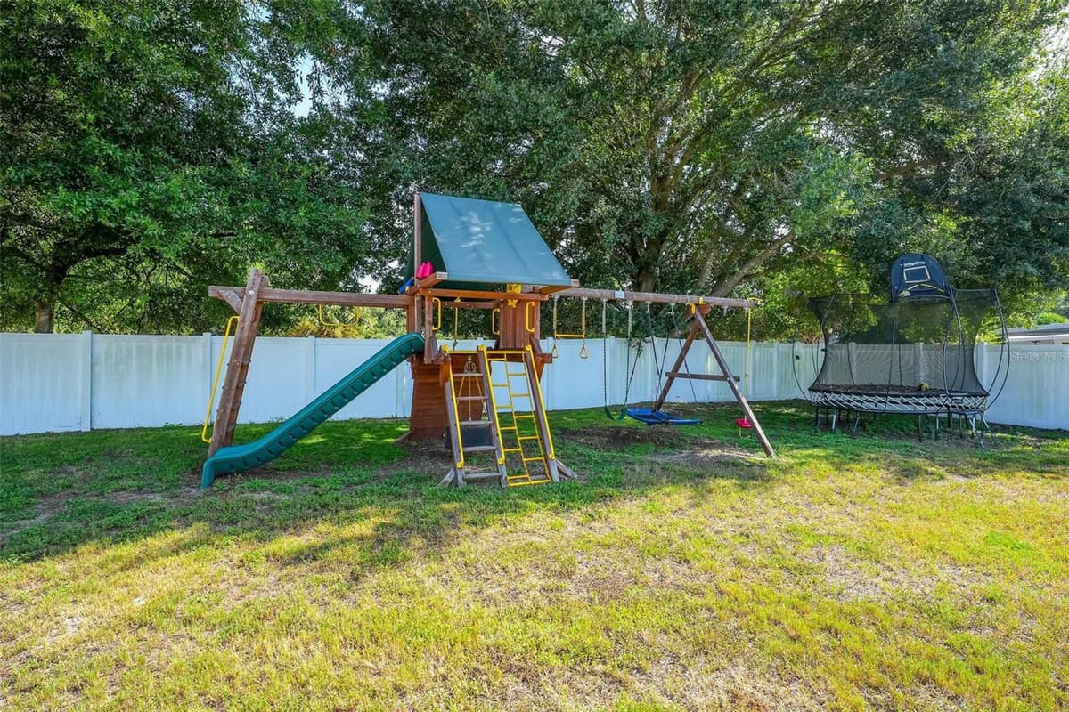 39036 ROSE STREET — photo 36 of 55